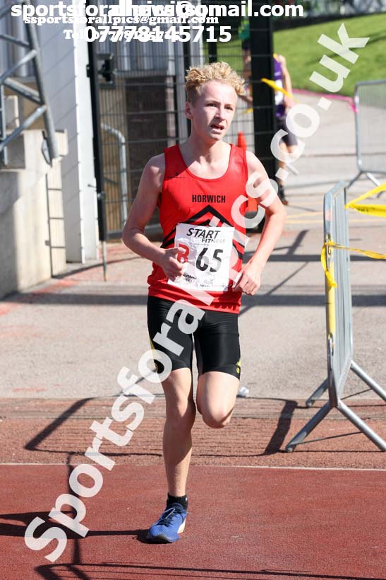 Boys under-15s  Northern 3 Stage Road Relay, SportsCity, Manchester. Photo: David T. Hewitson/Sports for All Pics